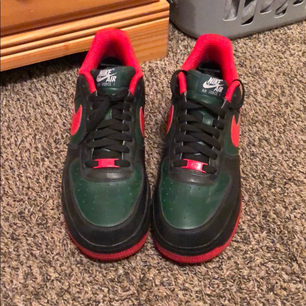 Air Force 1 low